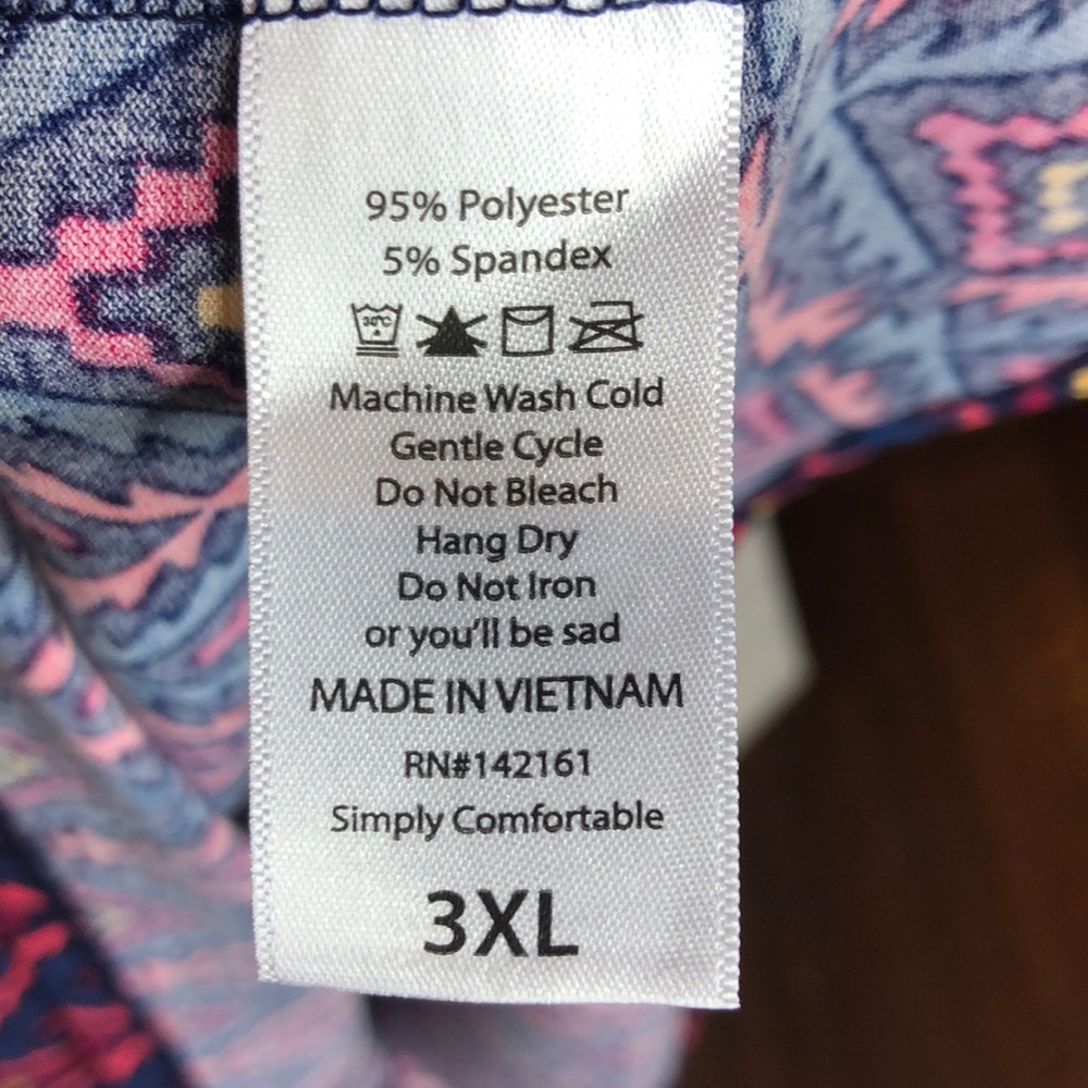 LuLaRoe Gigi top - Picture 5 of 6